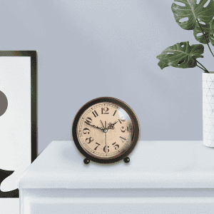 Quartez G51 Vintage Alarm Clock | Brown