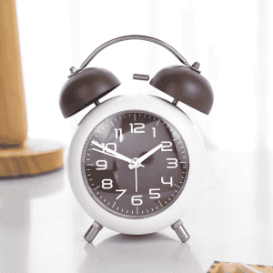 Quartz F18 Alarm Clock | Brown