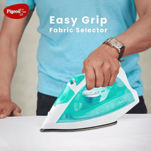 Pigeon Aluminum By Stovekraft Steam Iron Velvet |1600 Watts | Spray | Green